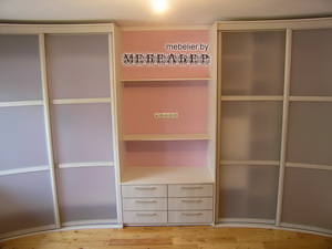 Радиусные шкафы-купе