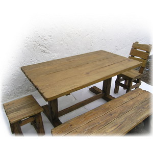 Удобно сидеть по бокам